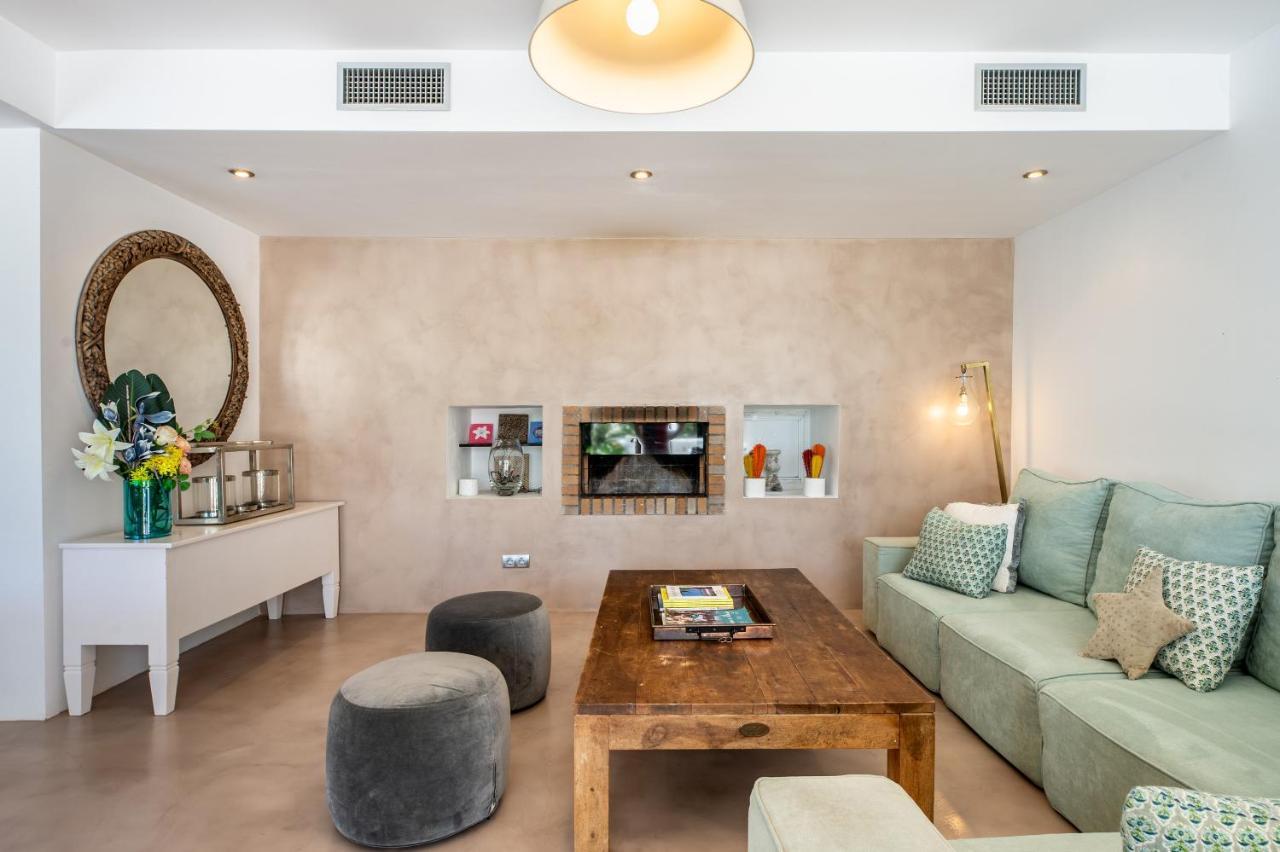 Villa Amarantos Santa Eularia des Riu Ngoại thất bức ảnh