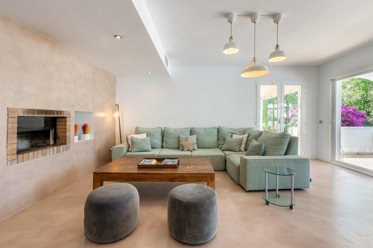 Villa Amarantos Santa Eularia des Riu Ngoại thất bức ảnh