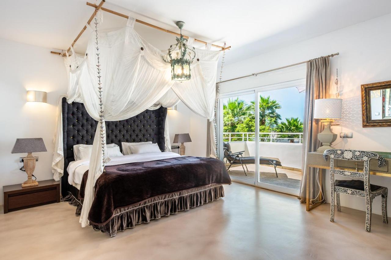 Villa Amarantos Santa Eularia des Riu Ngoại thất bức ảnh